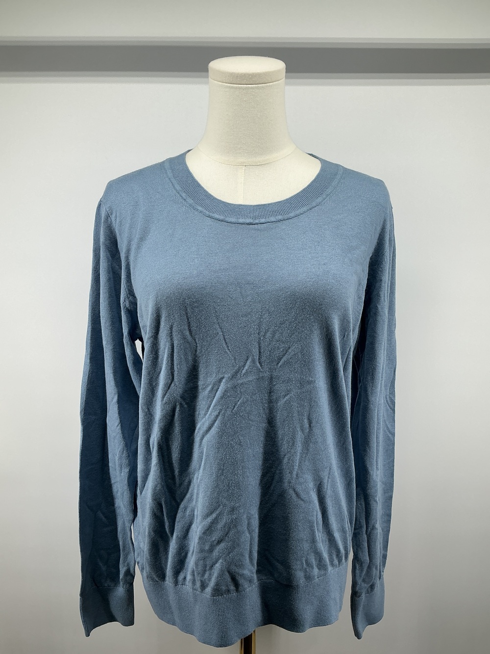 Lightweight Cotton Cashmere Crew Sweater